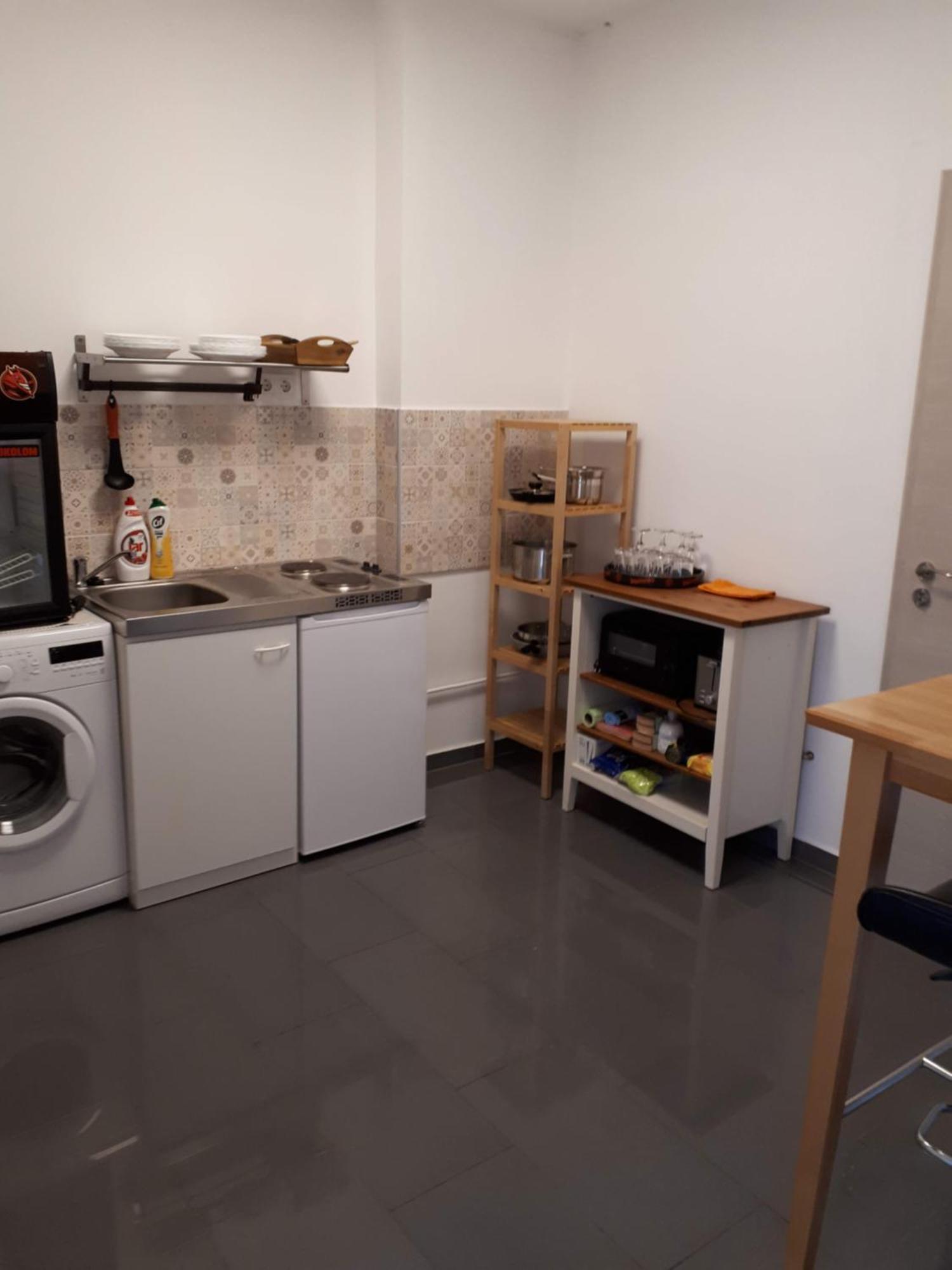 Kertvarosi Apartman Tiszaújváros Eksteriør billede