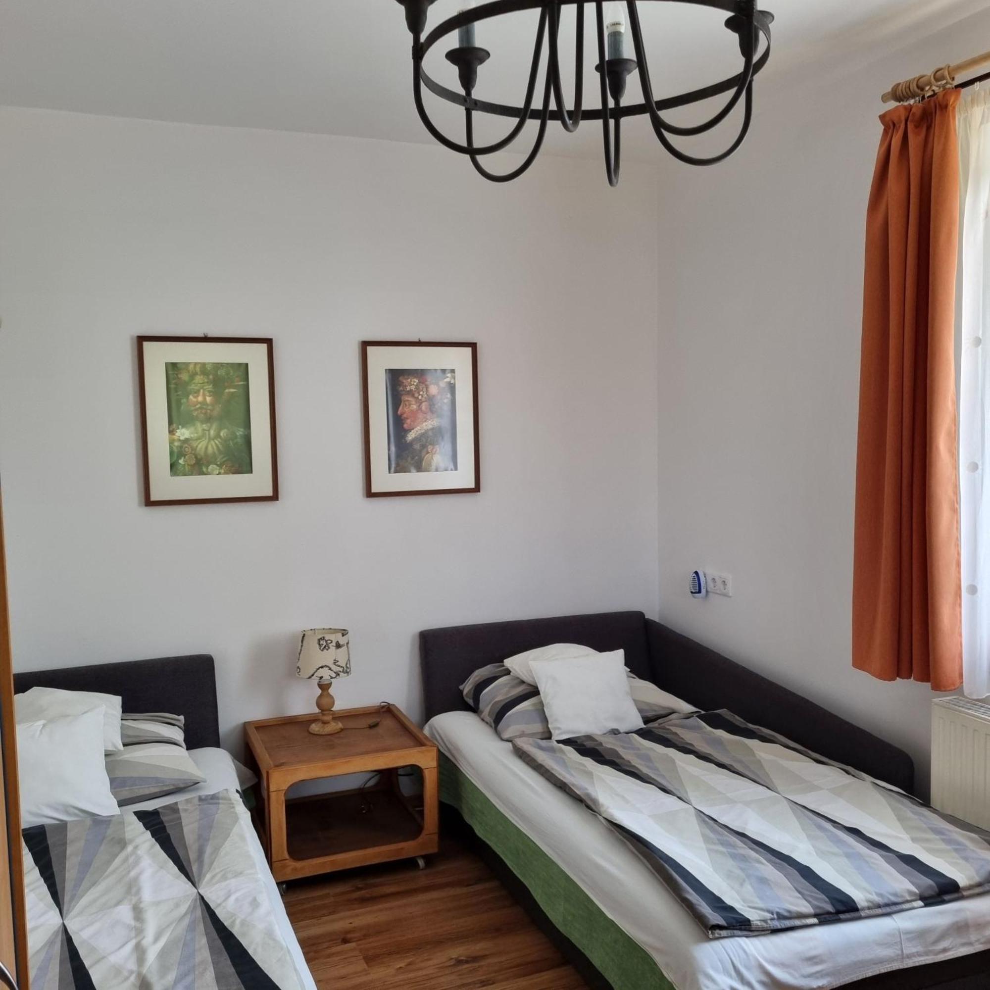 Kertvarosi Apartman Tiszaújváros Eksteriør billede