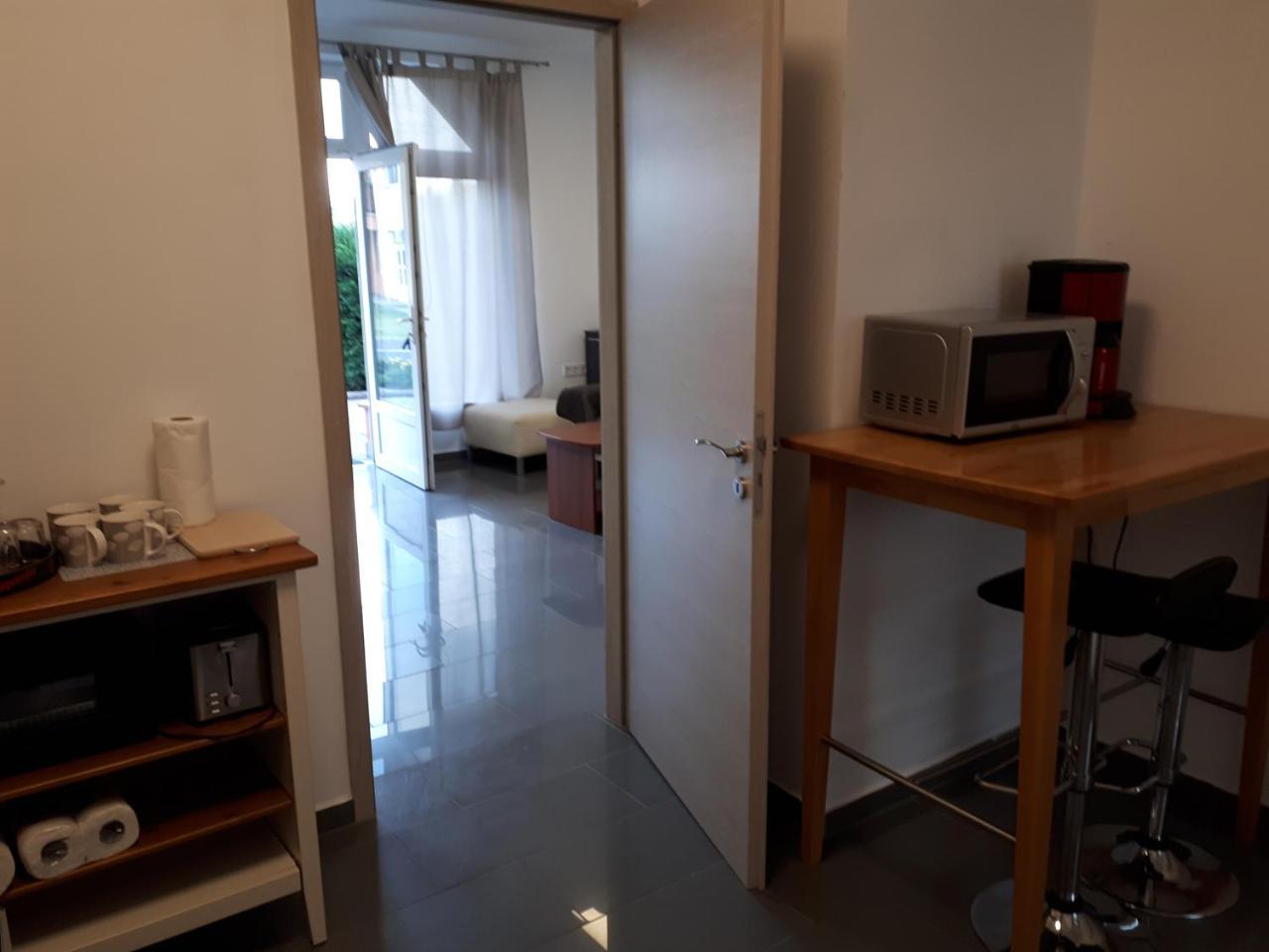 Kertvarosi Apartman Tiszaújváros Eksteriør billede